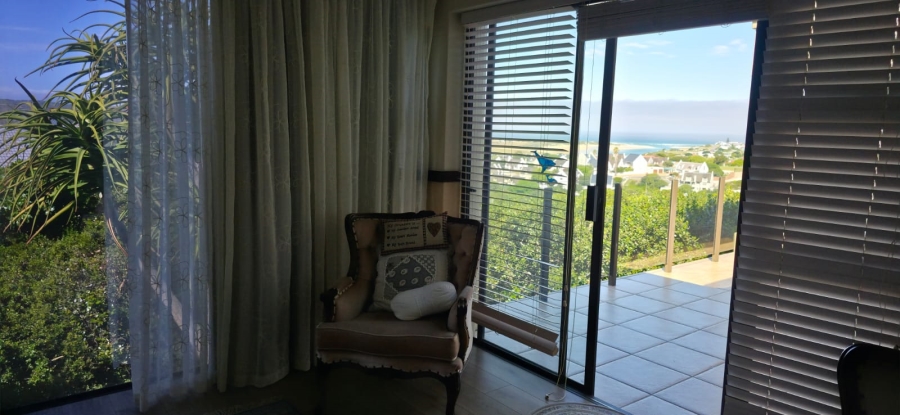 4 Bedroom Property for Sale in Stilbaai Wes Western Cape